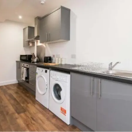 Webberley Stylish And Spacious Studio Unit In Stoke On Trent Экстерьер фото