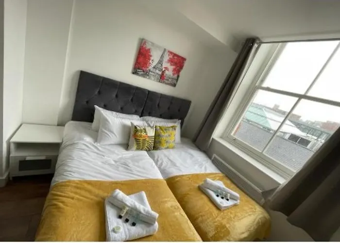 Webberley Stylish And Spacious Studio Unit In Stoke On Trent