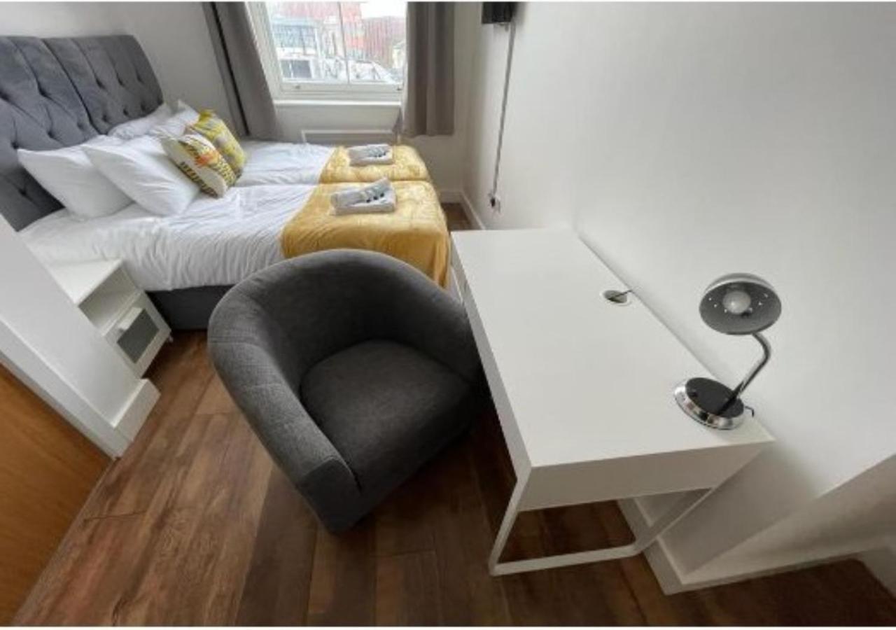 Webberley Stylish And Spacious Unit In On Trent Stoke-on-Trent