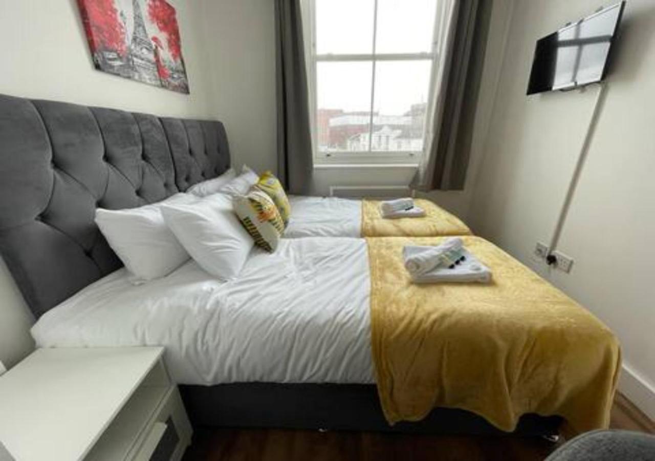 Apartment Webberley Stylish And Spacious Unit In On Trent *
