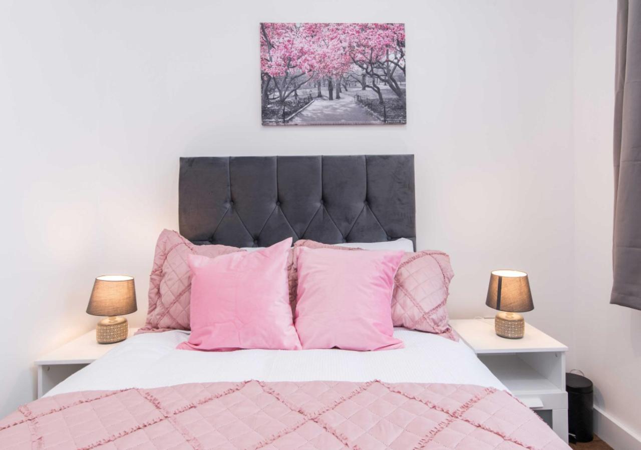 Apartment Webberley Stylish And Spacious Unit In On Trent *
