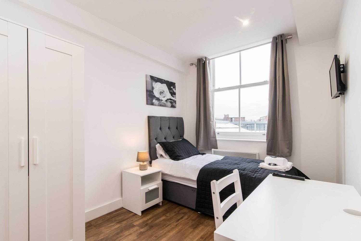 Webberley Stylish And Spacious Unit In On Trent Apartment *